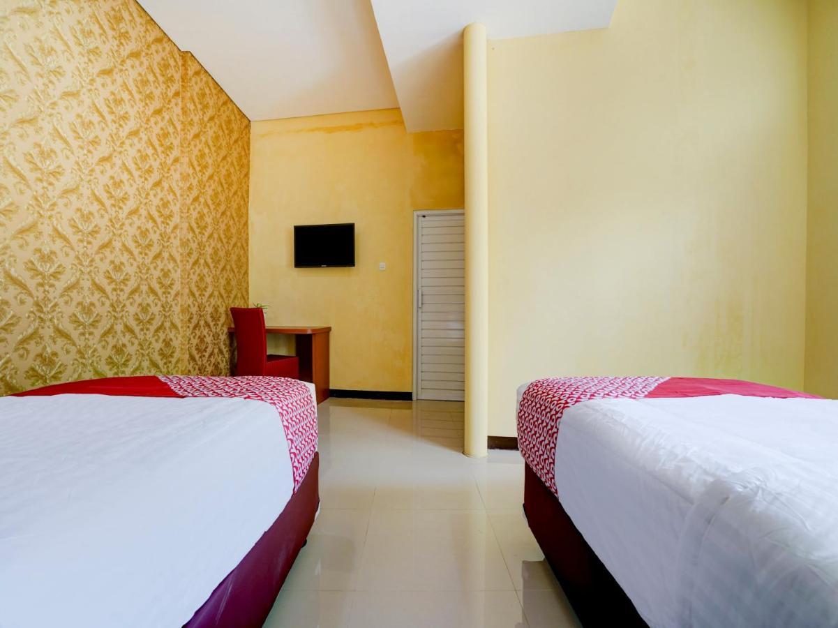 צ'ירבון Oyo 90140 Nginep Yuuk Guest House מראה חיצוני תמונה