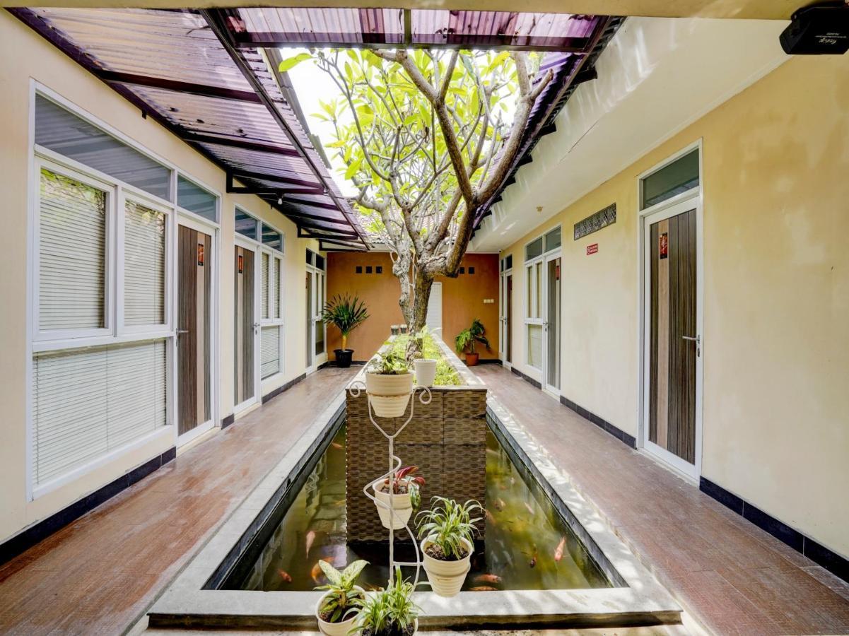 צ'ירבון Oyo 90140 Nginep Yuuk Guest House מראה חיצוני תמונה